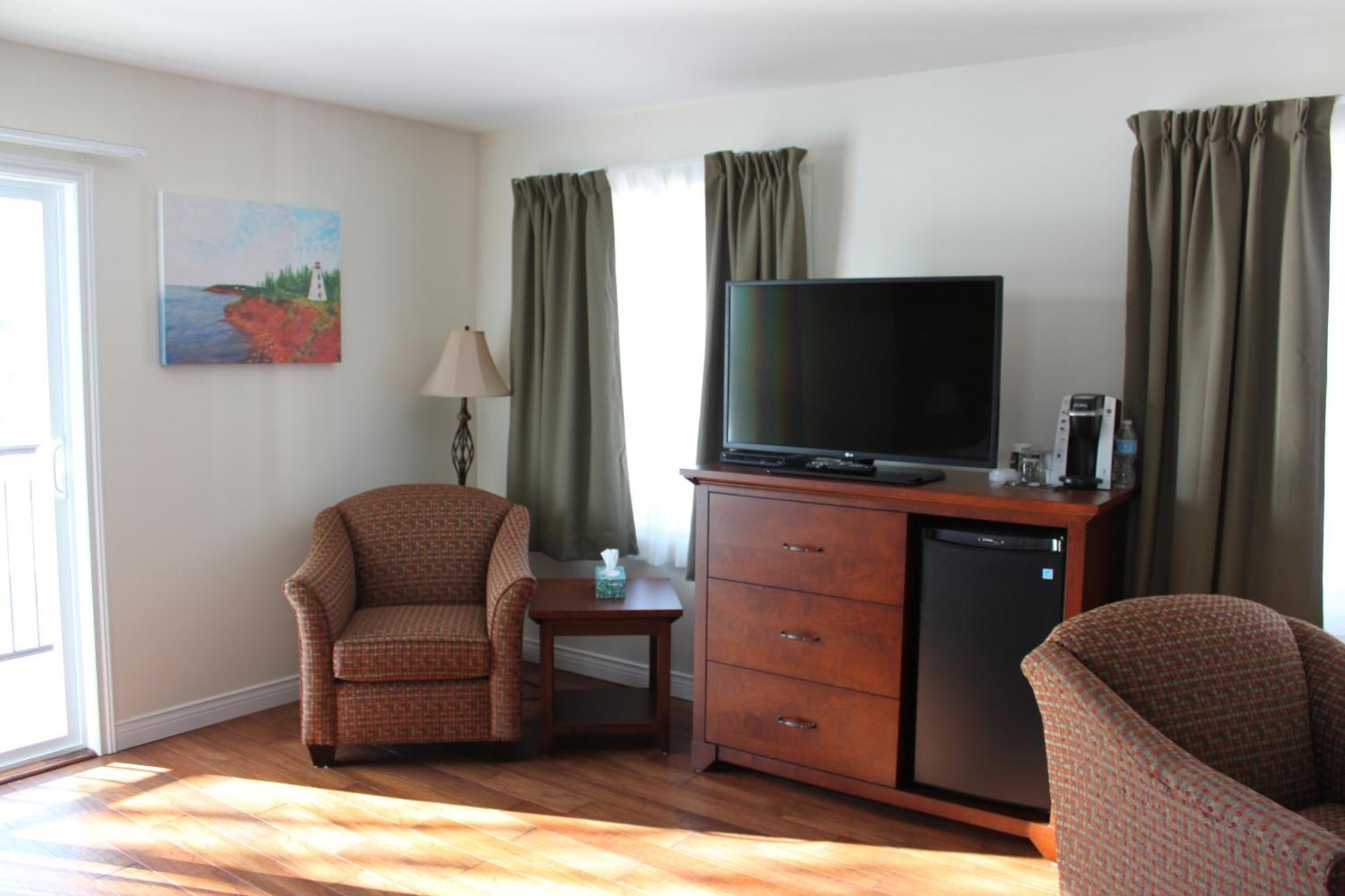 Lanes Riverhouse Inn & Cottages Montague Room photo